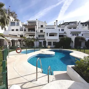 Elegant In Puerto Banus Apartment